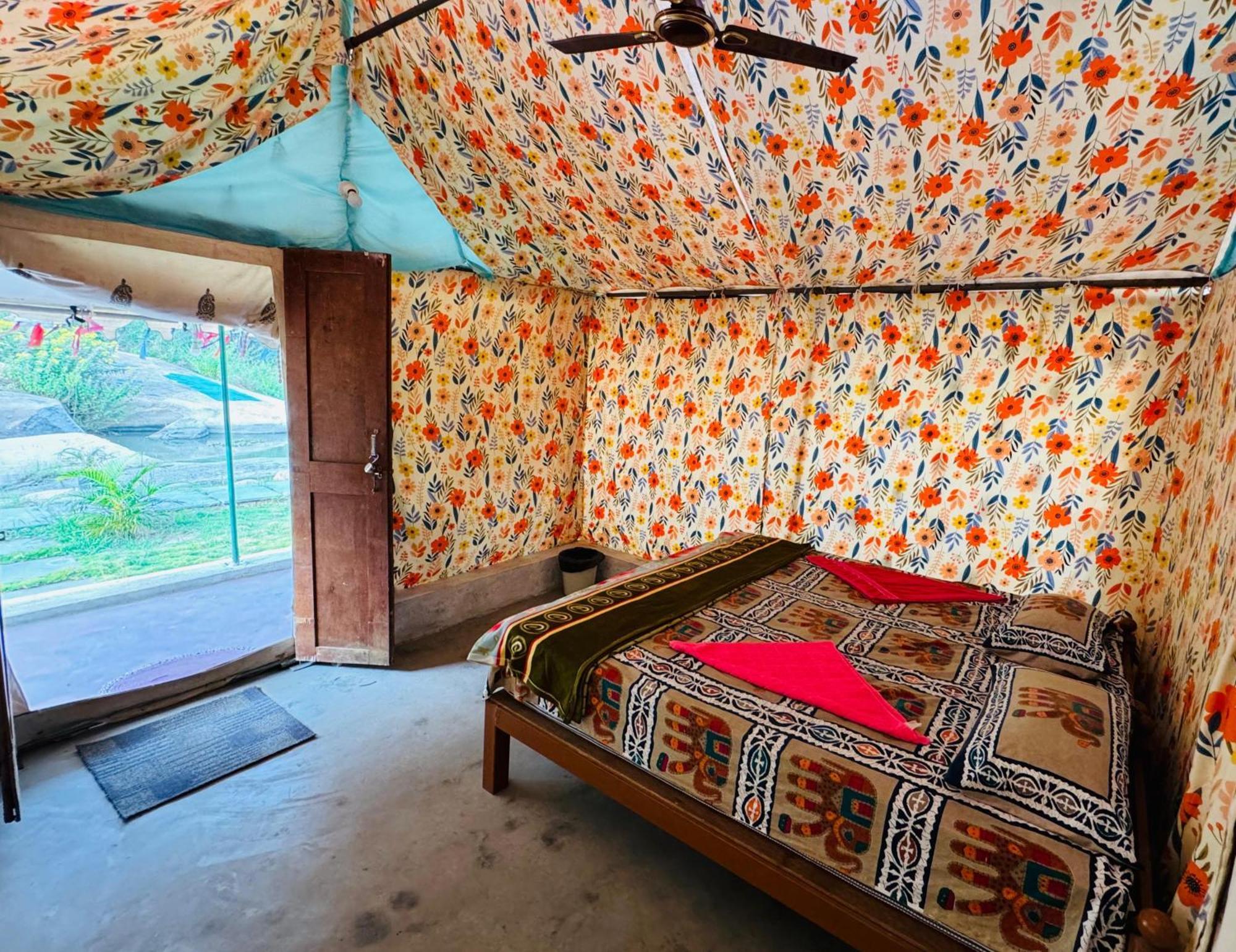 Murali Guesthouse Hampi Esterno foto